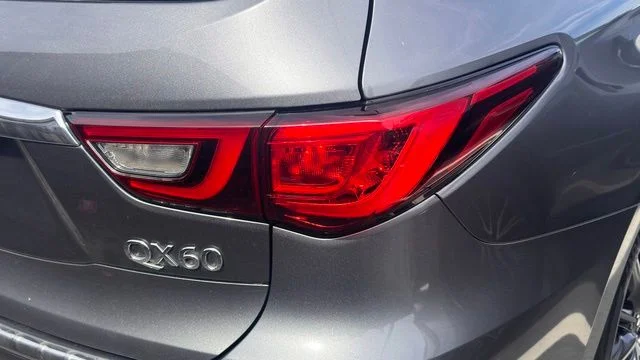Used 2019 Graphite Shadow INFINITI LUXE image 8
