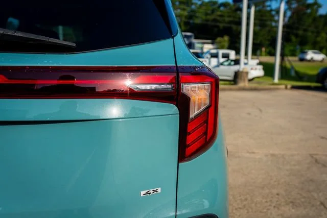 Used 2024 Pluton Blue Kia SX image 17