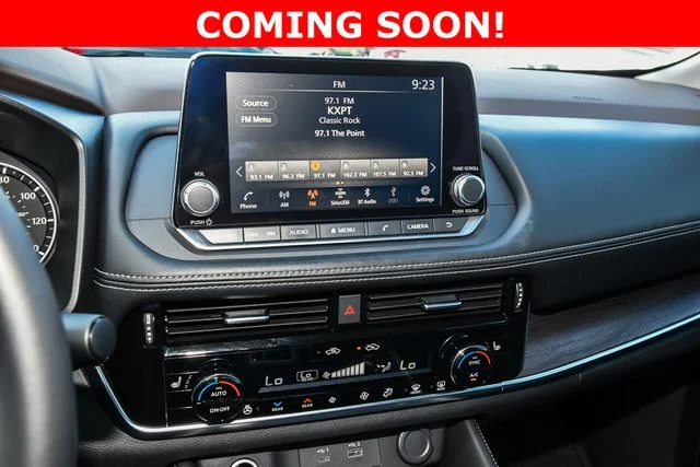 Used 2021 Gray Nissan SL image 33