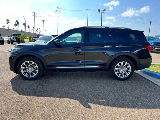 New 2026 Agate Black Metallic Ford Platinum™ image 4