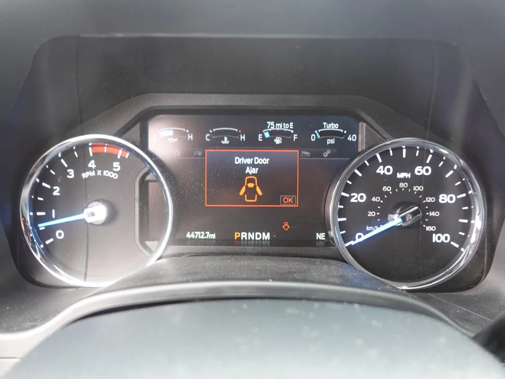Used 2022 Oxford White Ford Lariat image 15