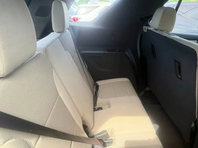 Used 2023 Summit White Chevrolet LS image 6