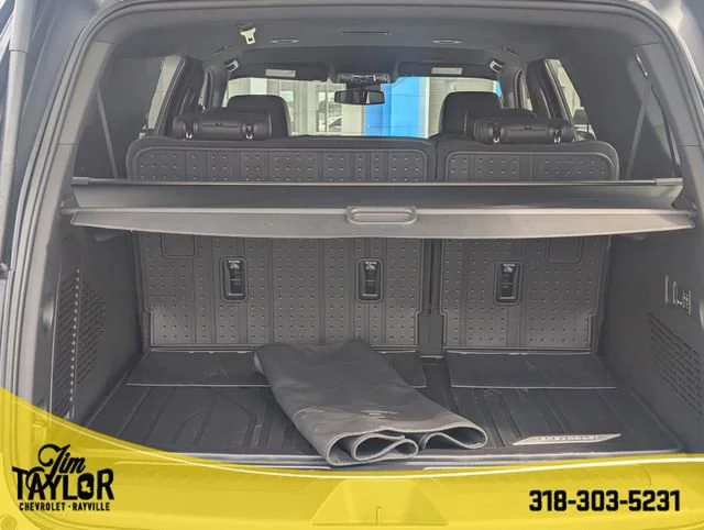 2026 Chevrolet Suburban LT - Photo 12