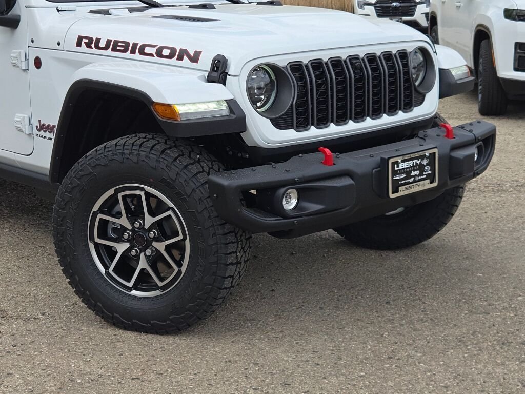 New 2026 Bright White Clear-Coat Exterior Paint Jeep Rubicon X image 3