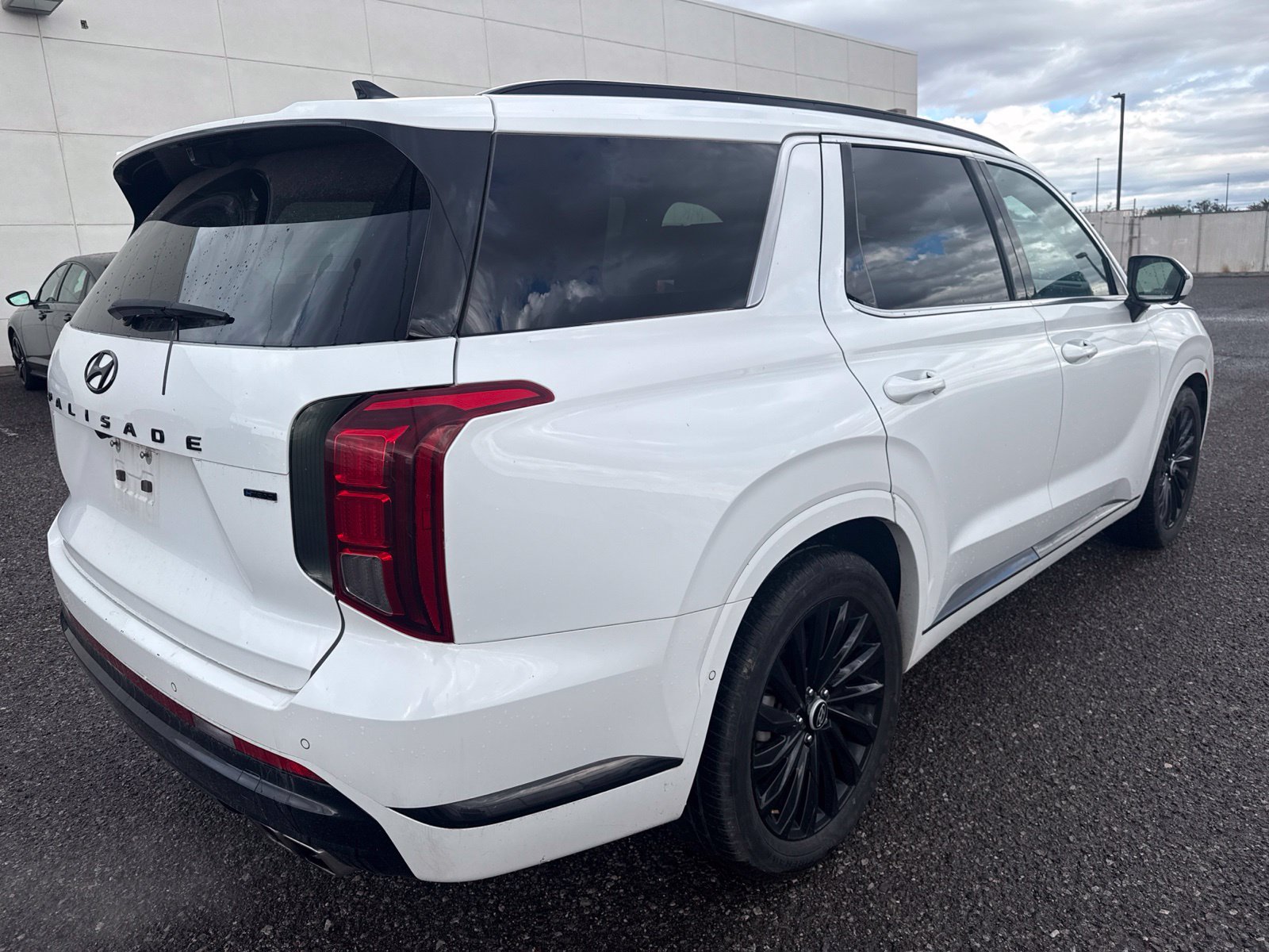 Used 2024 White Hyundai Calligraphy Night Edition image 5