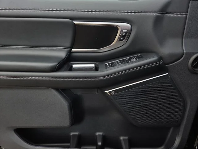 New 2026 Agate Black Metallic Ford Platinum® image 39