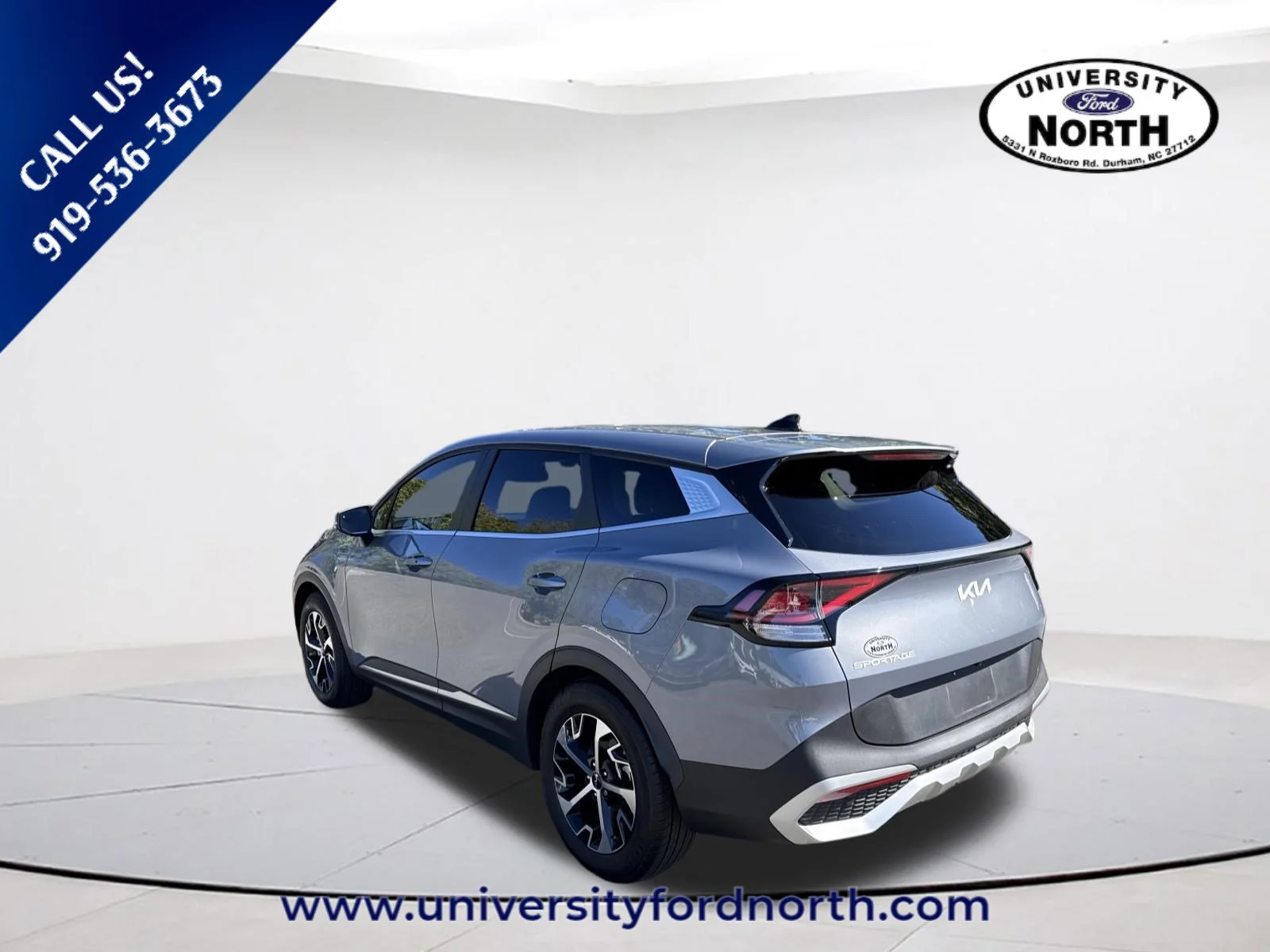 Used 2024 Everlasting Silver Kia EX image 5