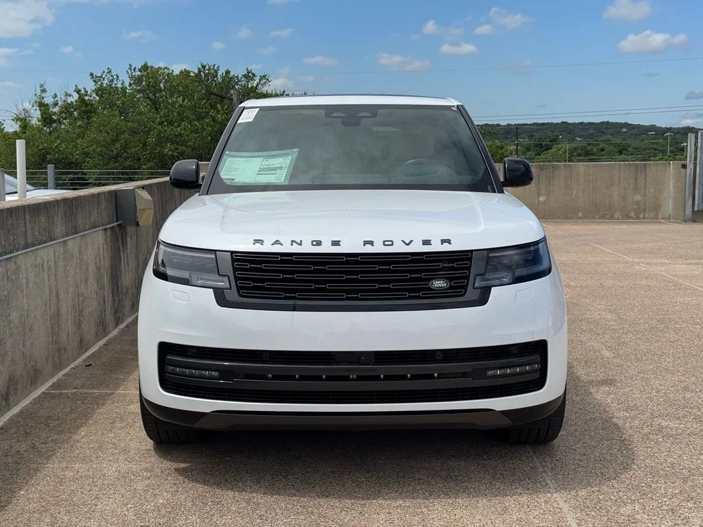 New 2026 White Land Rover Autobiography image 4