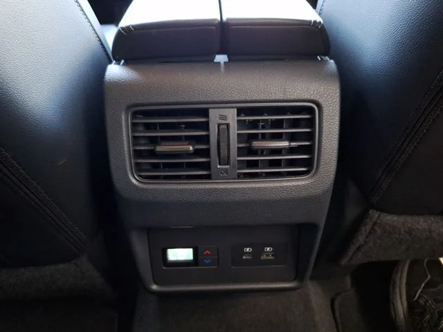 Used 2023 Blue Nissan SL image 31