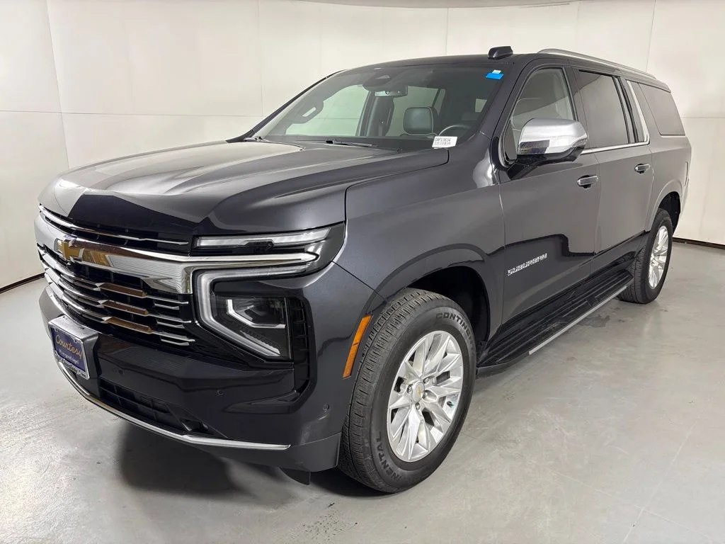Used 2025 Gray Chevrolet Premier image 5