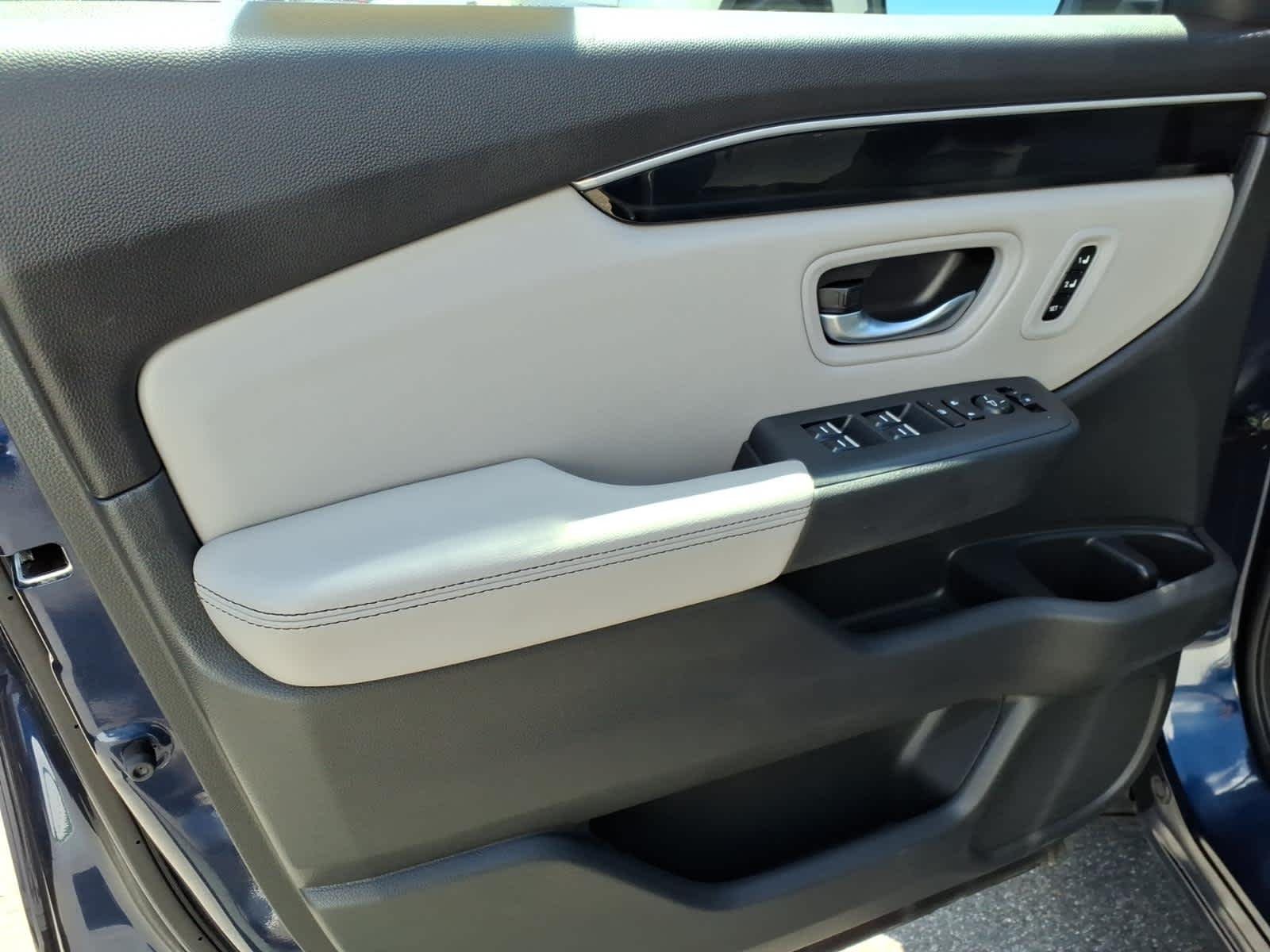 2023 Honda Pilot Touring - Photo 10