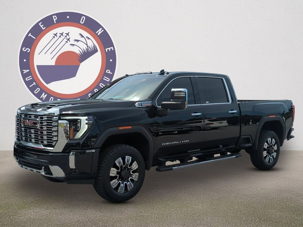 Used 2025 Black GMC Denali image 1