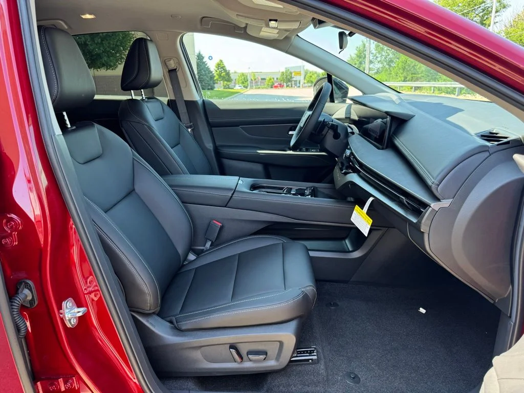 2025 Nissan Murano SV - Photo 12