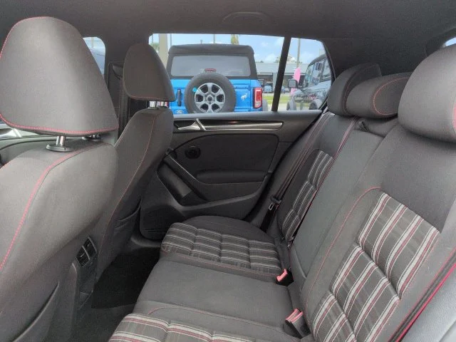 Used 2014 Black Volkswagen  image 14