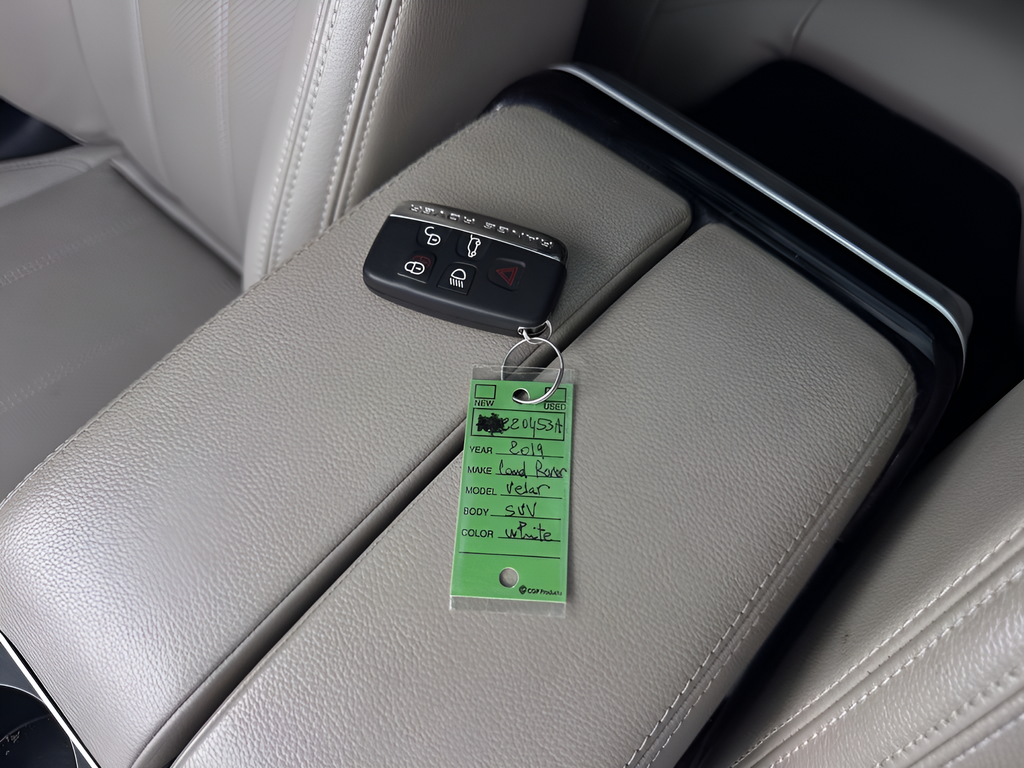 Used 2019  Land Rover S image 27