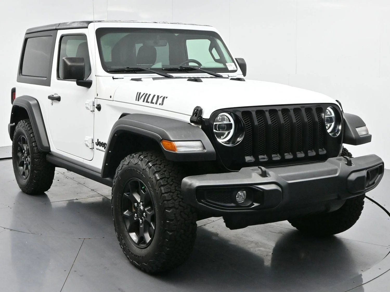 Used 2022 Bright White Clearcoat Jeep Willys image 2