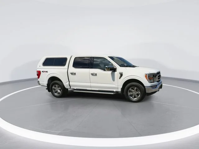 Used 2023 White Ford Lariat image 13