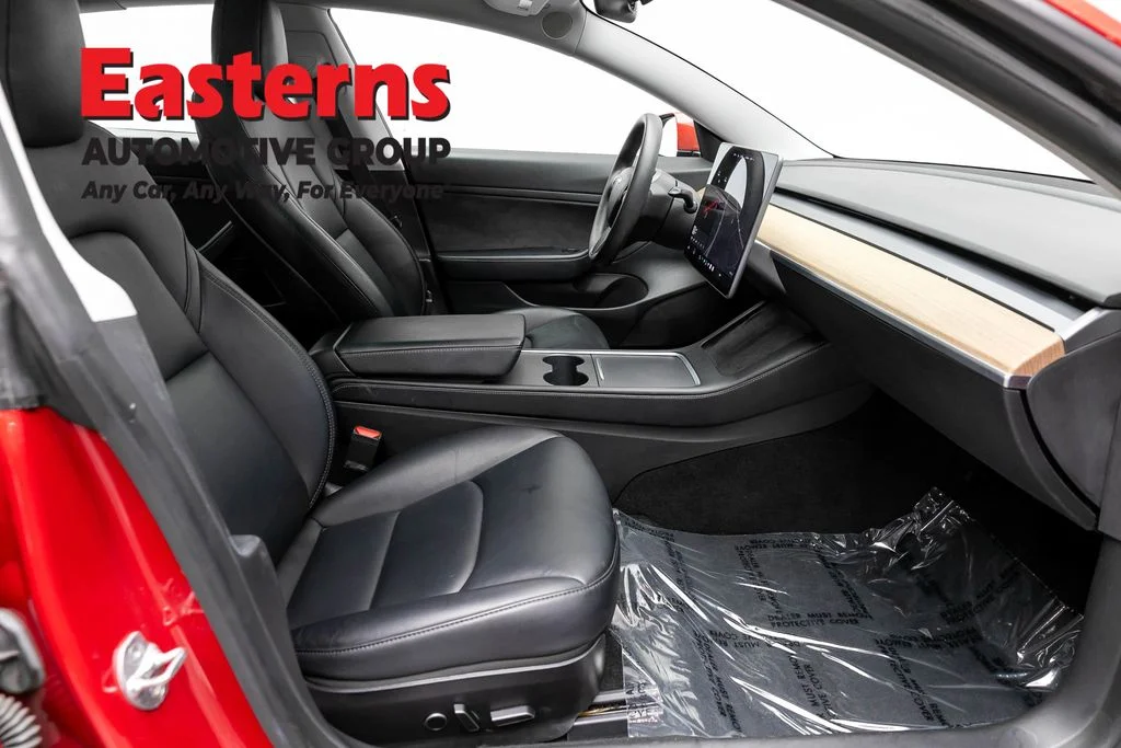 Used 2021 Red Tesla Standard Range Plus image 18