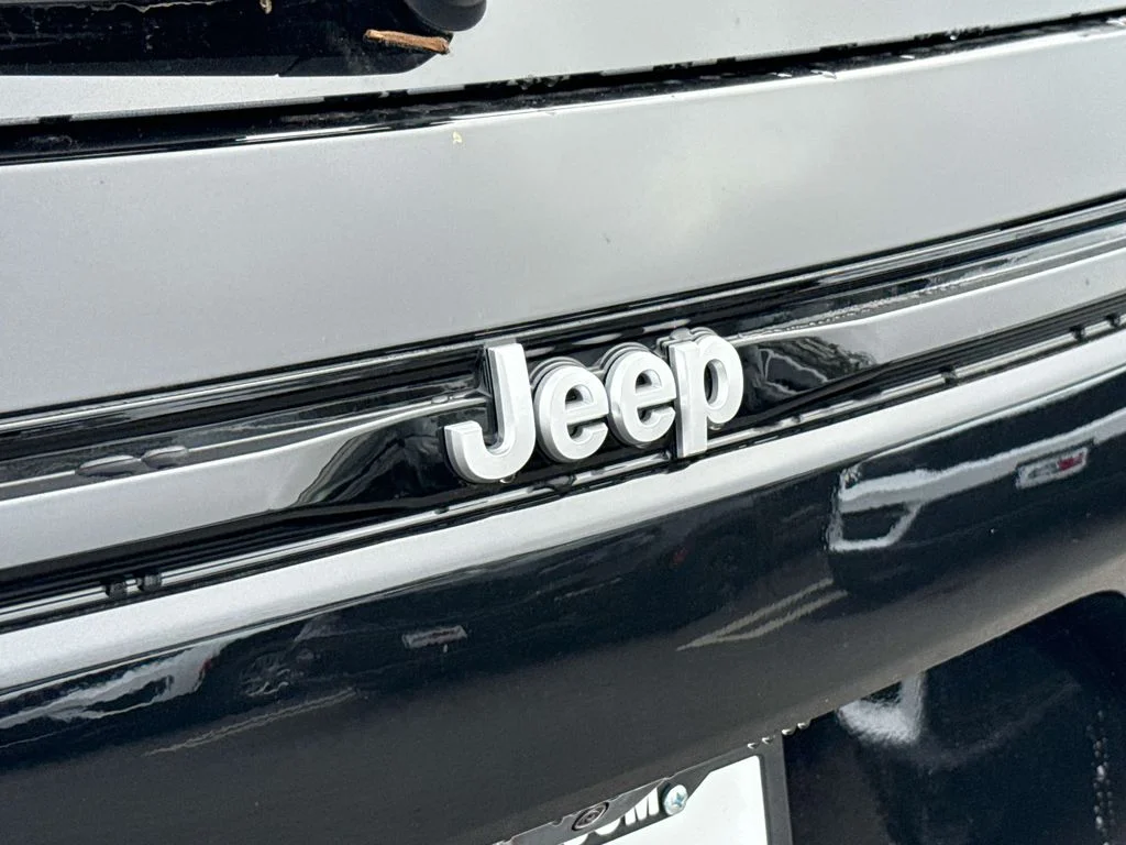 New 2025 Black Jeep Limited image 5