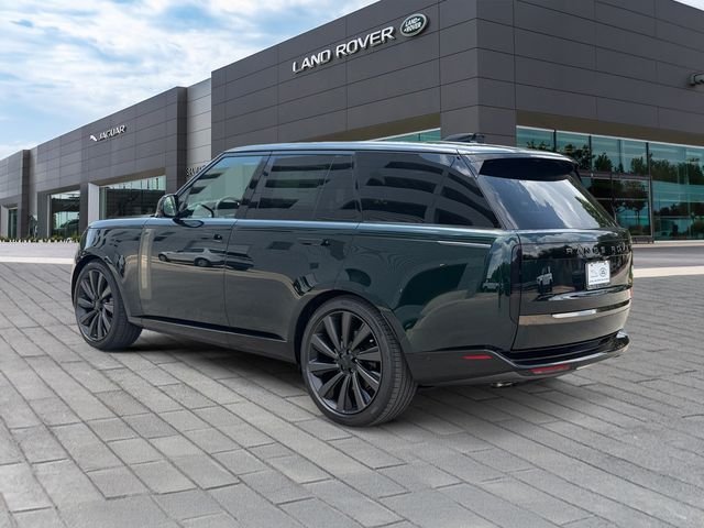 Used 2026 Green Land Rover SV image 3