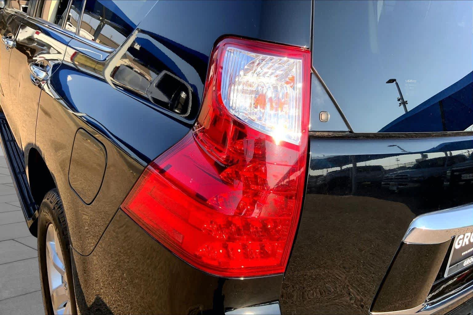 Used 2011 Black Onyx Lexus  image 28