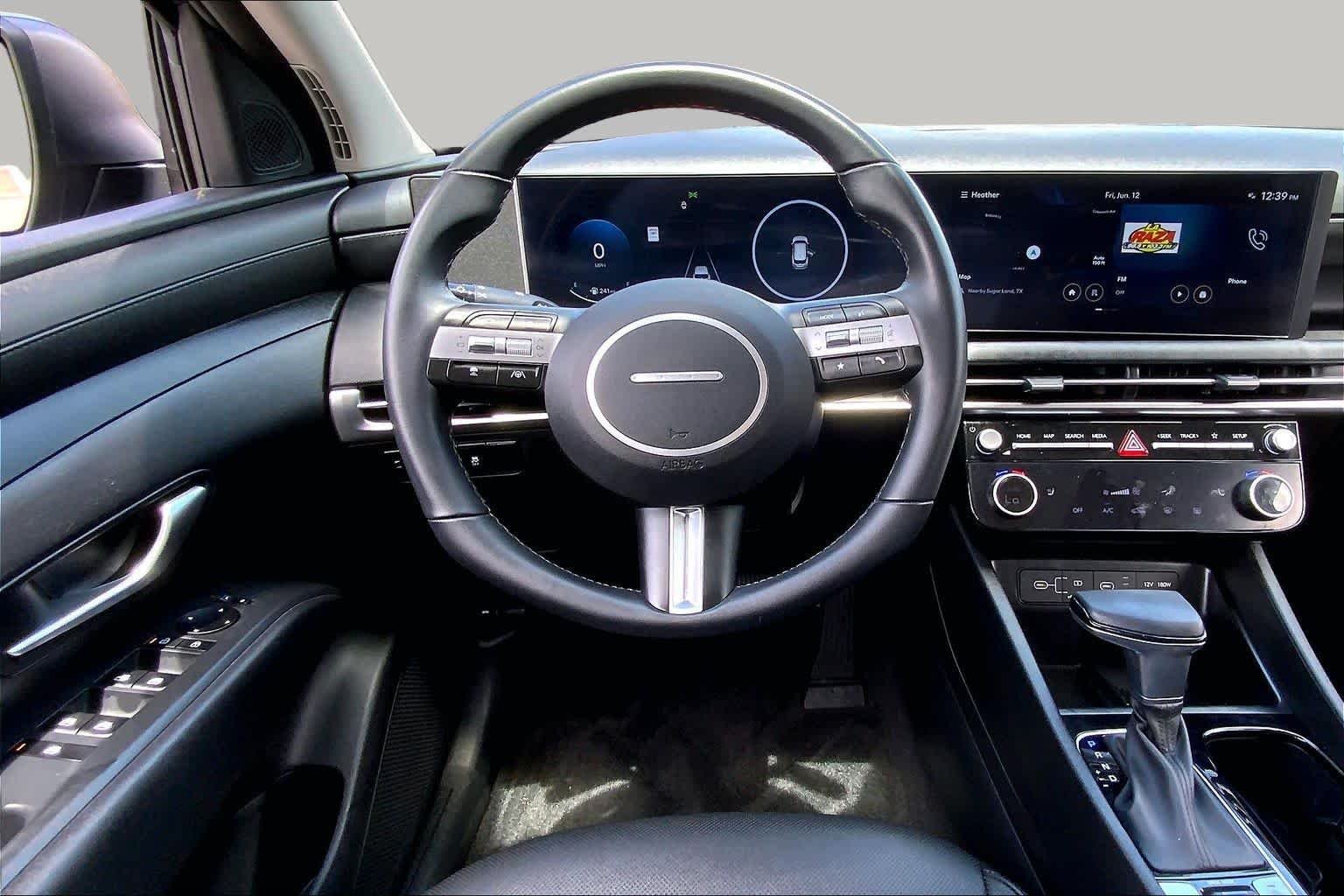 Used 2025 Atlantis Blue Hyundai SEL Convenience image 6