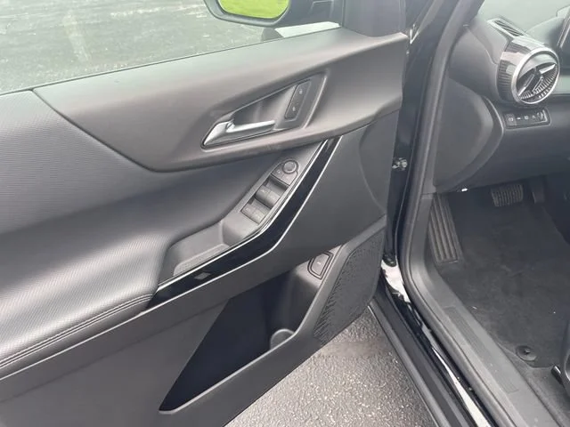 New 2027 Mosaic Black Metallic Chevrolet LT image 10