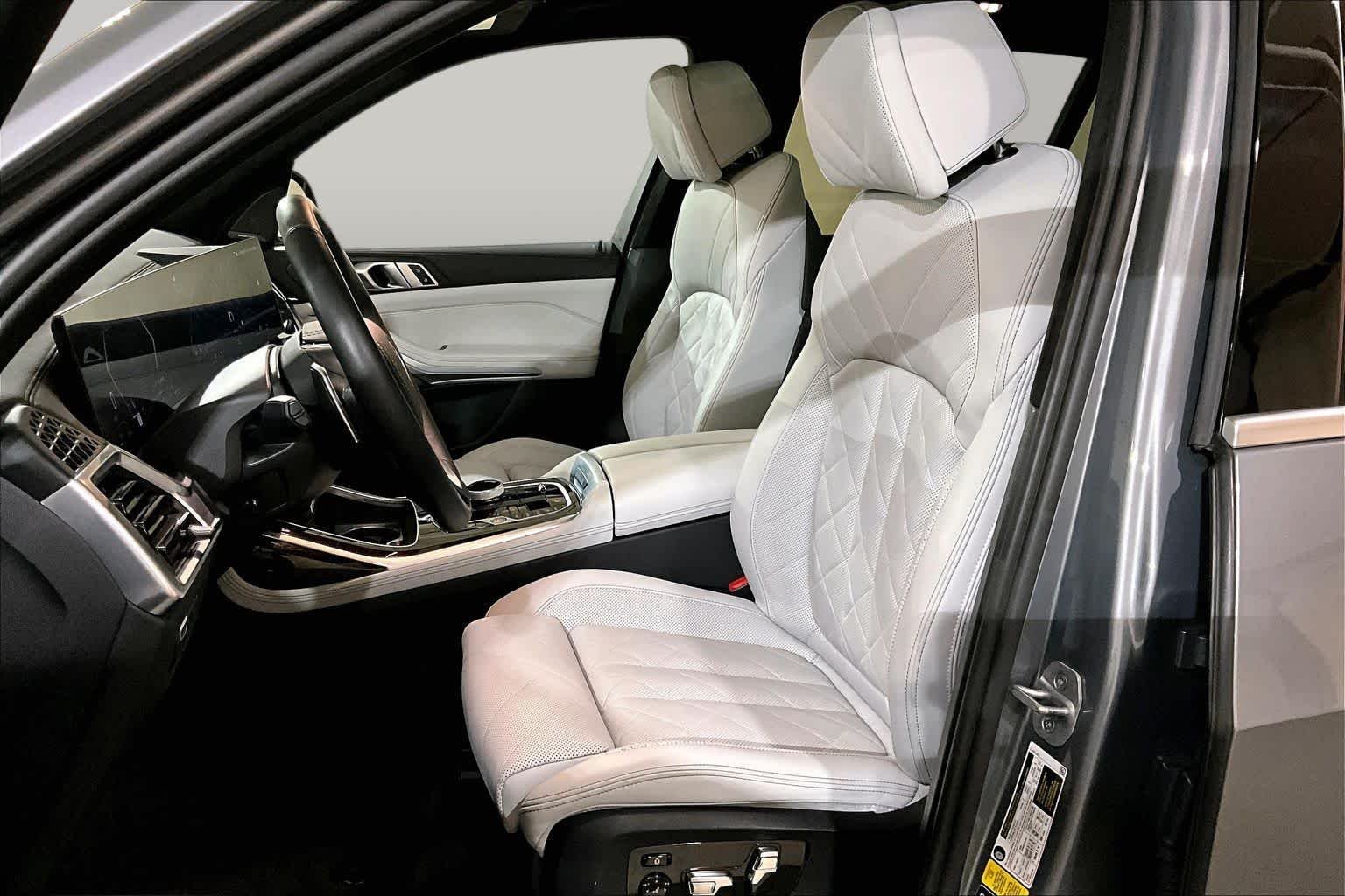 Certified Used 2023 Skyscraper Grey Metallic BMW xDrive40i image 8