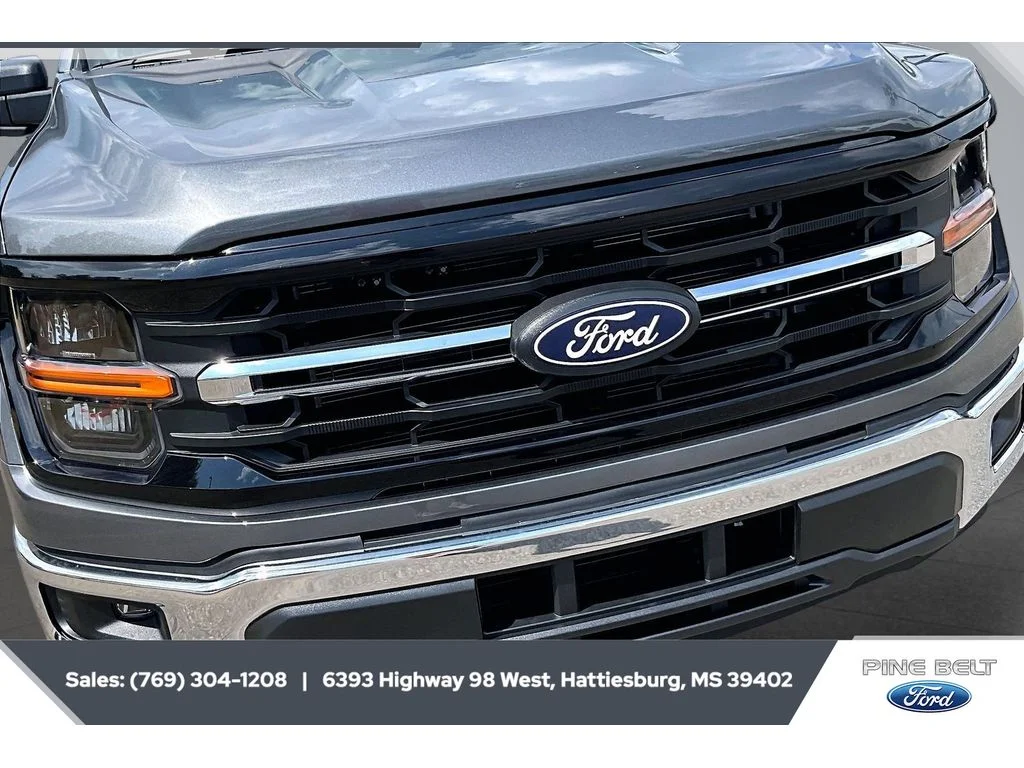New 2026 Carbonized Gray Metallic Ford XLT image 22
