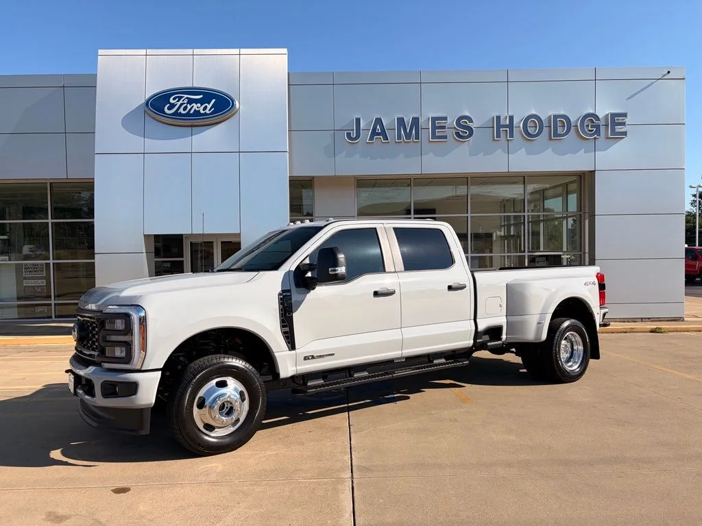 New 2026 Avalanche Ford F-350® XL image 1