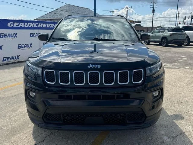 Used 2023 Black Jeep Latitude image 4