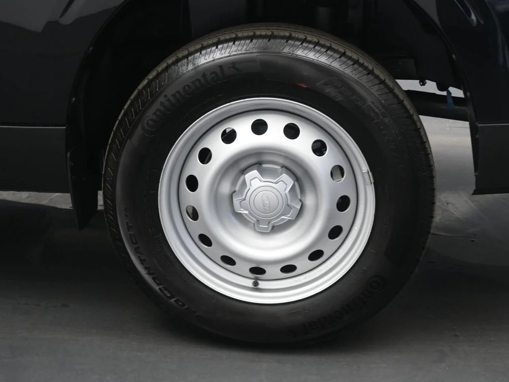 Used 2025 Black Ford XL image 22