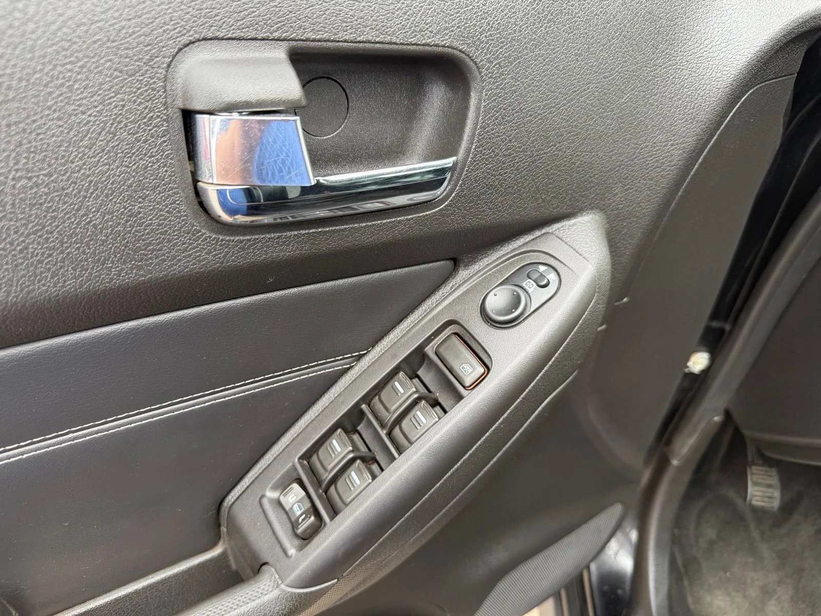 Used 2008 Black Hummer H3x image 10