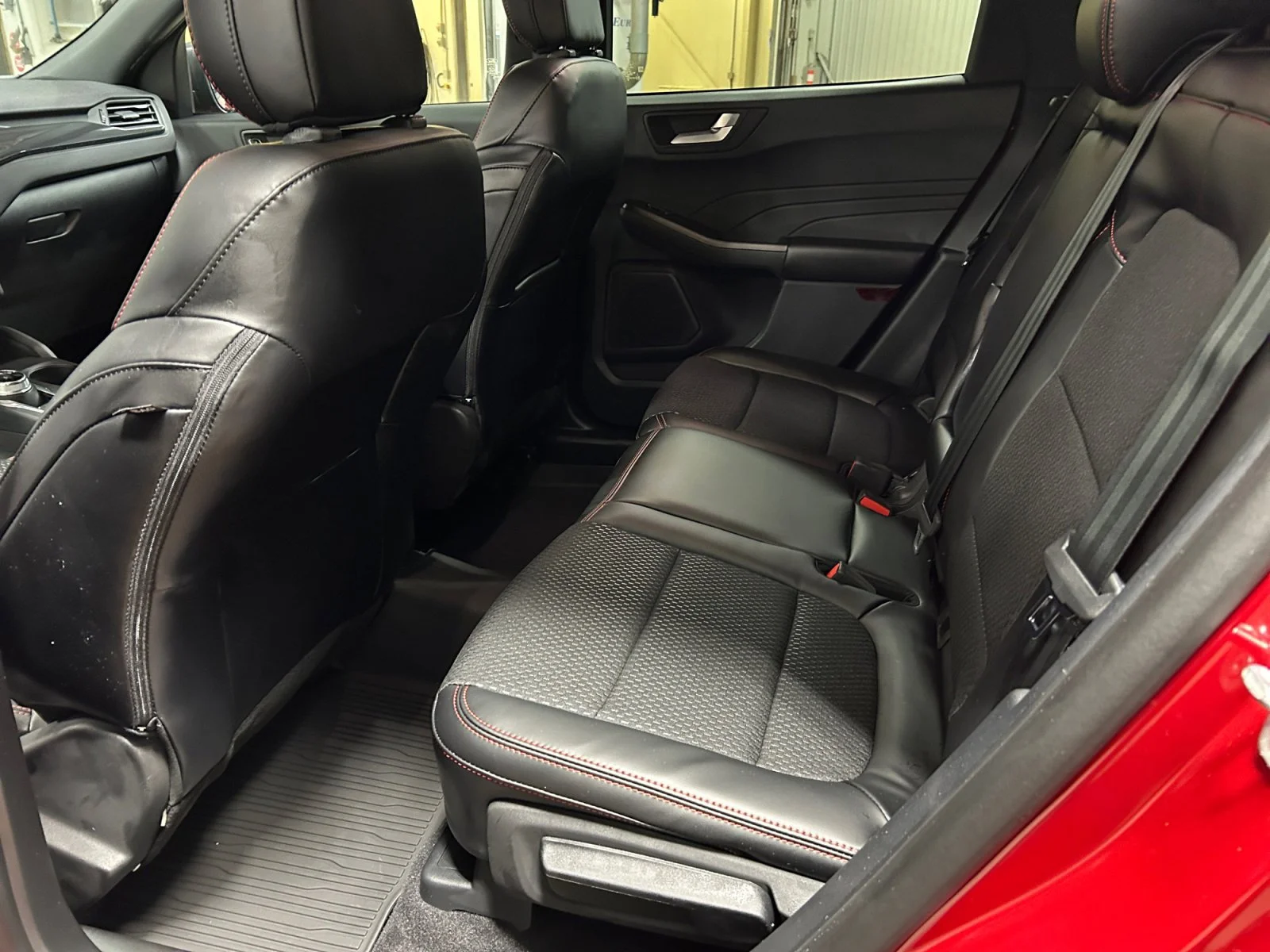New 2026 Rapid Red Metallic Tinted Clearcoat Ford ST-Line image 18