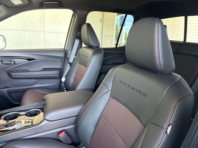New 2026 Platinum White Pearl Honda Black Edition image 33