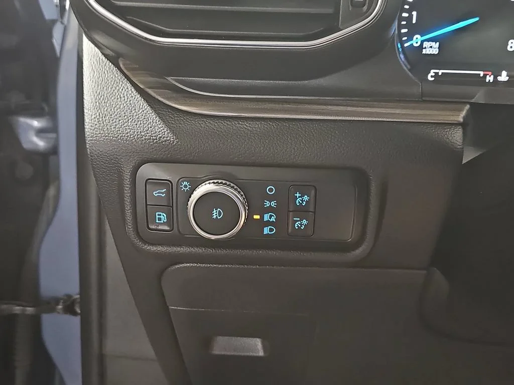 Used 2021 Blue Ford Limited image 33