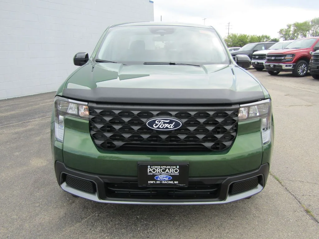 Used 2025 Green Ford XLT image 13