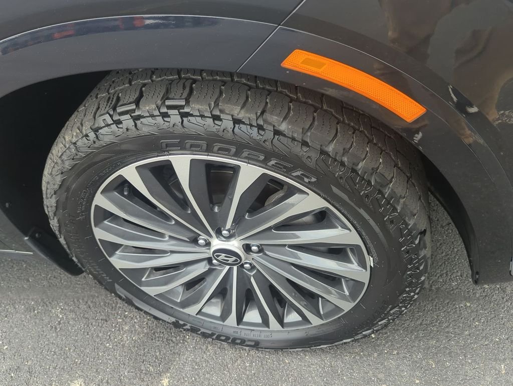 Certified Used 2023 White Hyundai Calligraphy image 16