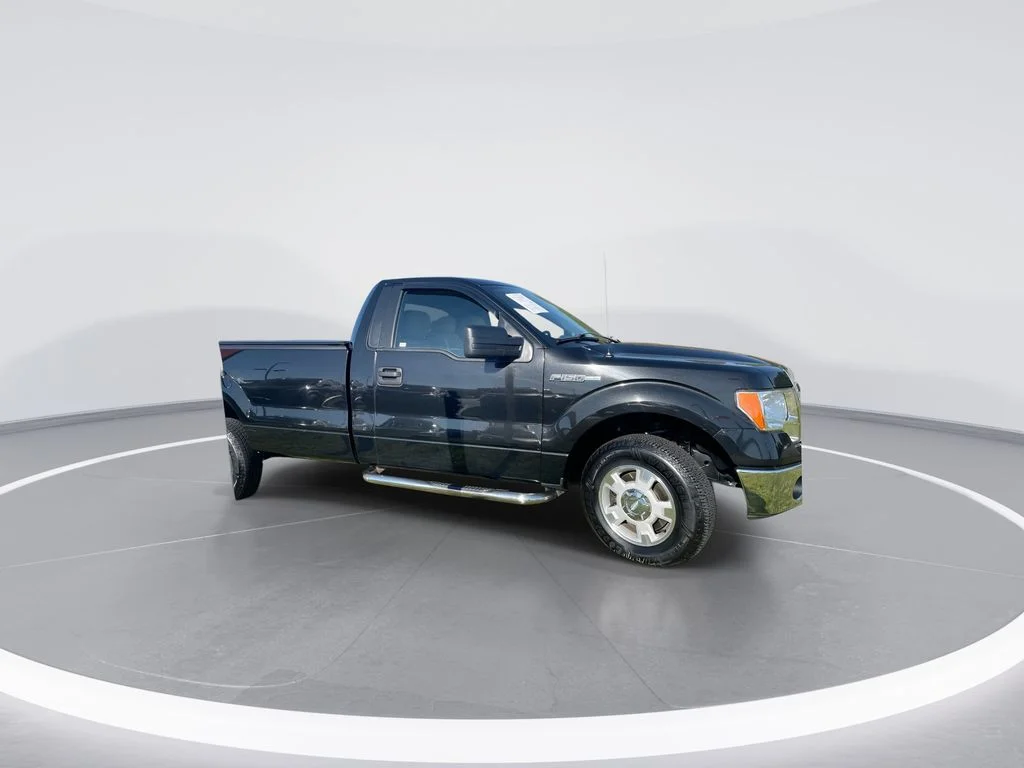 Used 2012 Black Ford XLT image 9
