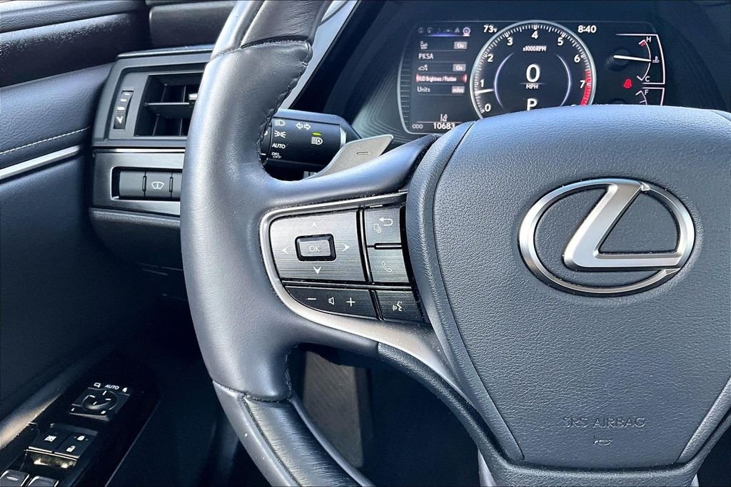 Used 2024 White Lexus 350 Luxury image 18