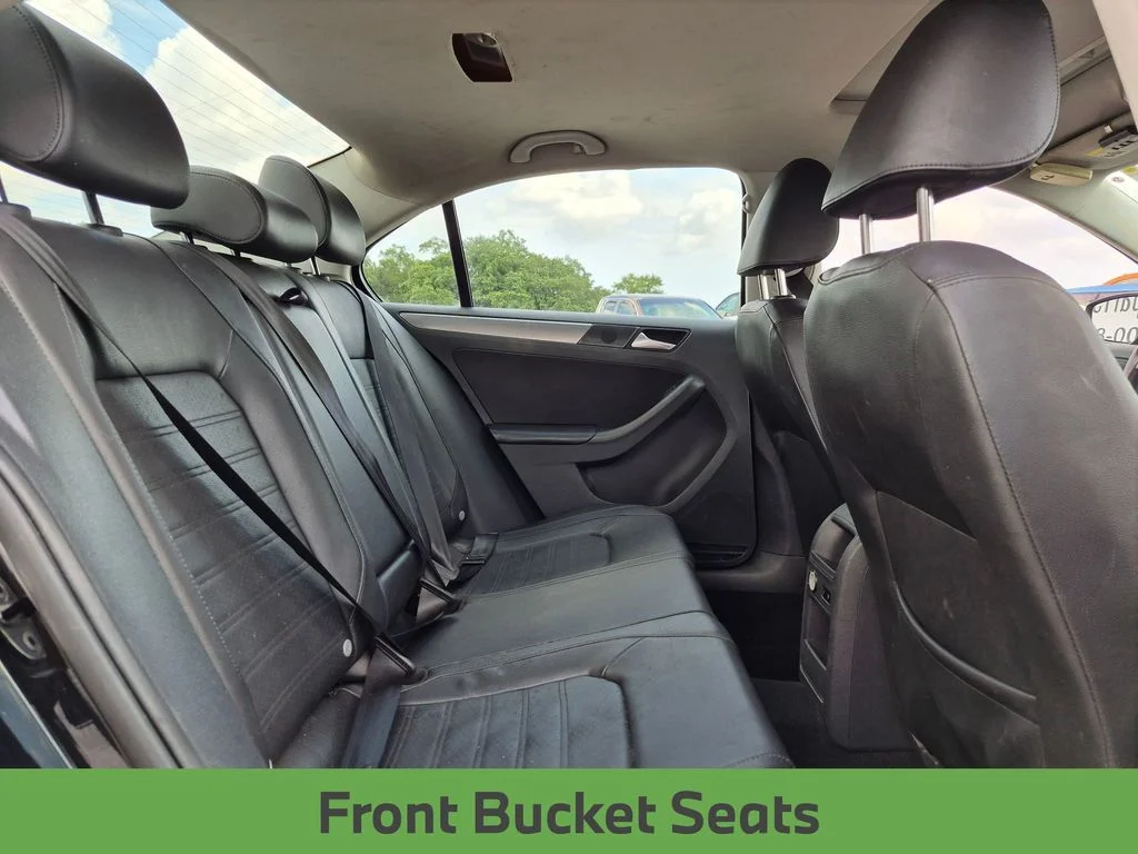 Used 2013 Black Volkswagen SEL image 31