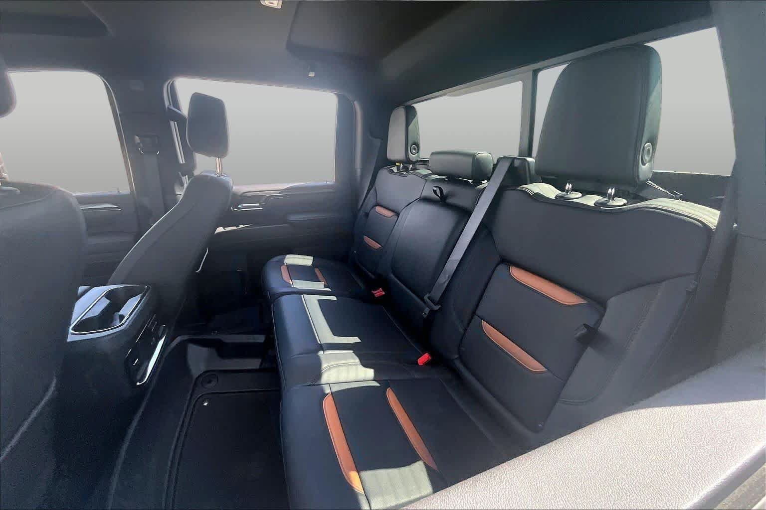 Used 2025 Onyx Black GMC AT4 image 19