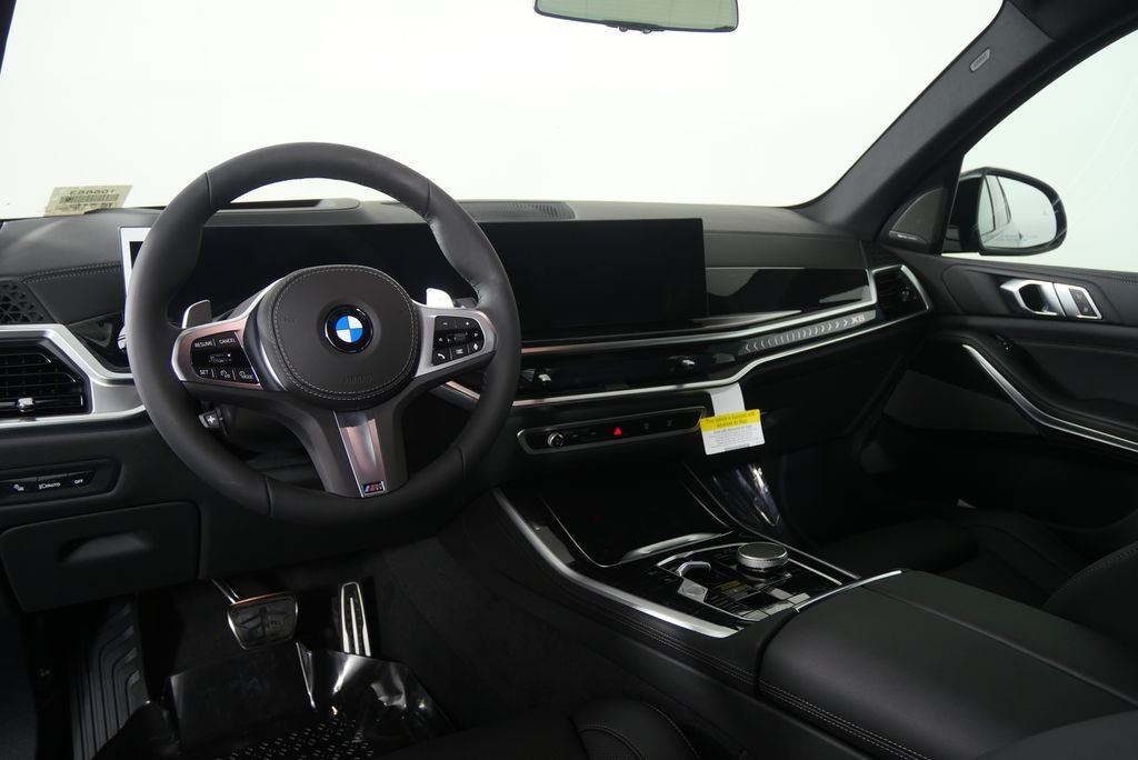 New 2026 Manhattan Green Metallic BMW sDrive40i image 15