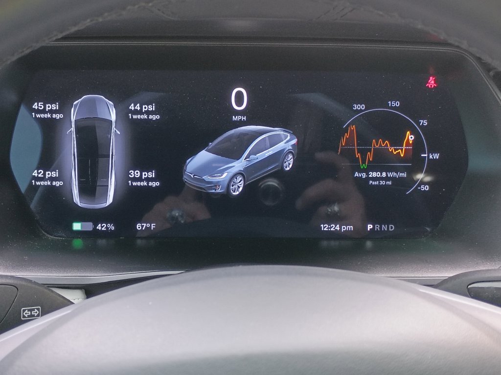 2020 Tesla Model X Long Range - Photo 24