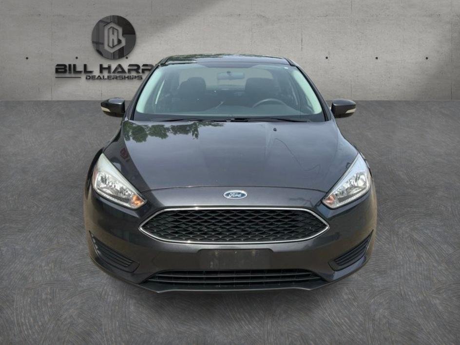 2016 Ford Focus Sedan SE's photo