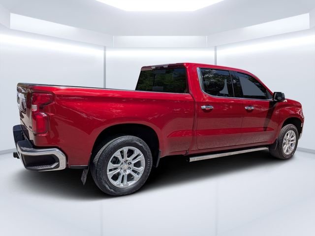 Used 2022 Red Chevrolet LTZ image 3