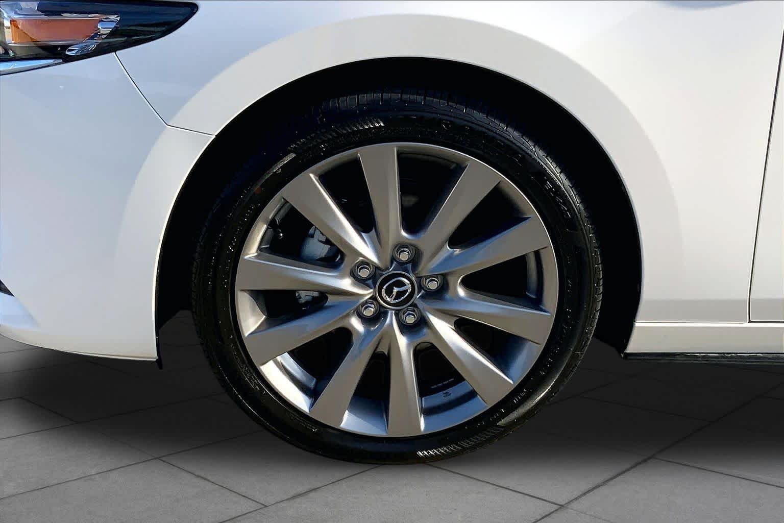 Certified Used 2026 Snowflake White Pearl Mica Mazda 2.5 S Preferred image 10
