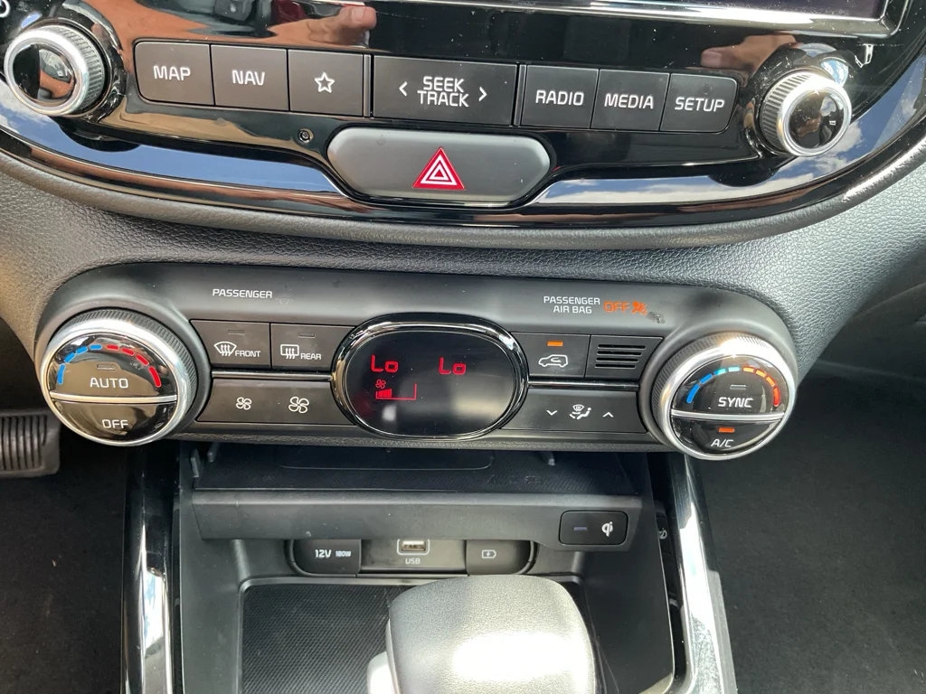 Used 2022 Gravity Gray Kia GT-Line image 30