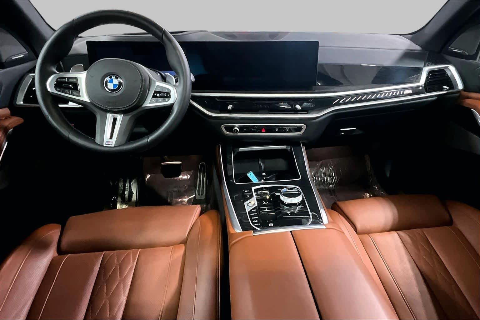 Used 2025 Tanzanite Blue II Metallic BMW M60i image 16