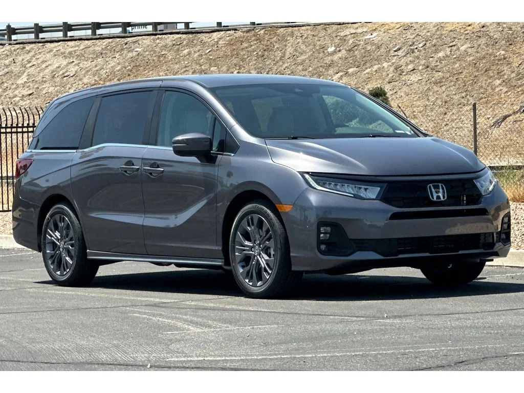 New 2026 Modern Steel Metallic Honda Touring image 2